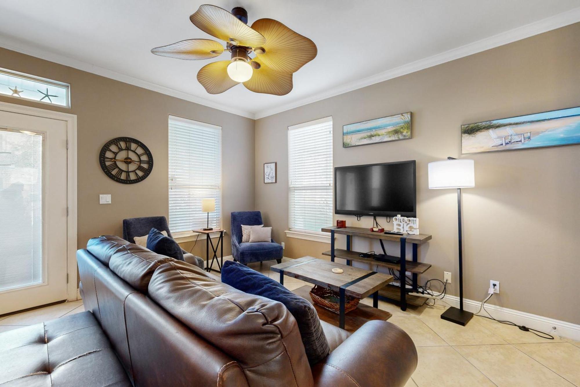 Villages Of Crystal Beach: Serenity Destin Extérieur photo